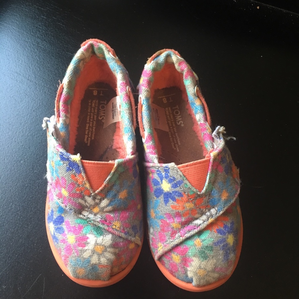 Toms